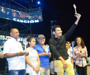 Leonardo Cohen ganador categoría canción inédita en Festival Juglares Vallenatos.