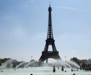  Monumento de la Torre Eiffel.