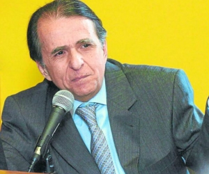 Eduardo Santofimio Botero.