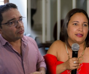 Rafael Martínez, alcalde de Santa Marta, respondió a los cuestionamientos de la concejal Elizabeth Molina. 