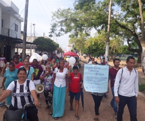 Comunidad recibió a la líder social tras ser dejada en libertad por un juez.