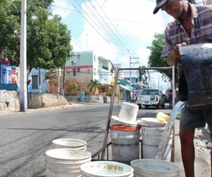 LA APP BUSCA SOLUCIONAR LA PROBLEMÁTICA DE AGUA POTABLE QUE VIVE SANTA MARTA. / ARCHIVO