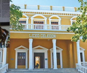 Gloria Larios Jiménez, nueva rectora del Liceo Celedón.