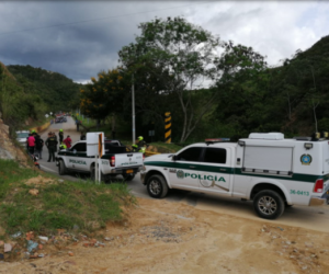 Atacan con explosivos caravana del comandante de la Segunda División del Ejército