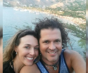 Carlos Vives y Claudia Elena Vásquez, de paseo por Taganga.