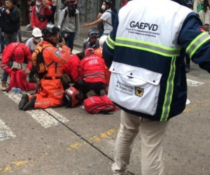 Al joven lo tuvieron que reanimar en la calle.