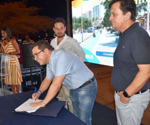 Firma del acta de compromiso de ejecución de las obras de recuperación del camellón Rodrigo de Bastidas.