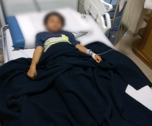 El niño que recibió la descarga se encuentra hospitalizado
