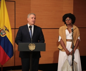 El presidente Iván Duque y la nueva ministra de Ciencia, Tecnología e Innovación, Mabel Torres.
