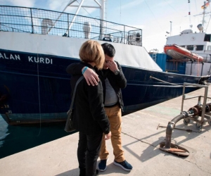 Barco alemán es bautizado con nombre de niño Sirio que alleció