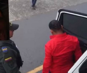 Momentos en los que la Policía de Colombia detiene a turista dominicano en Medellín por fingir su propio secuestro