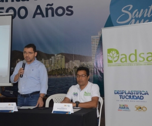 El alcalde Rafael Martínez y el director del Dadsa, Wilson Rodríguez. 
