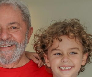 Luiz Inácio Lula y su fallecido nieto.