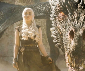 Daenerys Targaryenen, interpretada por Emilia Clarke.