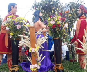 Uno de los pasos que engalanan las calles de Guamal durante la procesión de este Jueves Santo.
