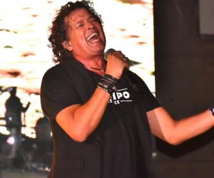 Espectacular presentación de Carlos Vives.