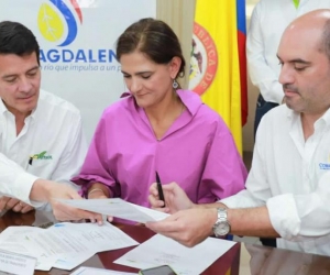 Firma del convenio entre Ecopetrol y Cormagdalena