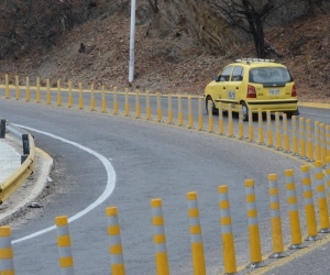 Los hitos plásticos o conos fueron instalados en las curvas más pronunciadas del sector del Ziruma para evitar accidentes.