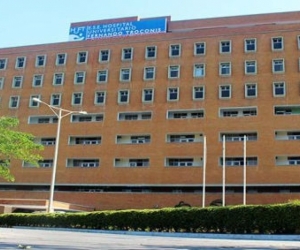 Fachada Hospital Julio Méndez Barreneche