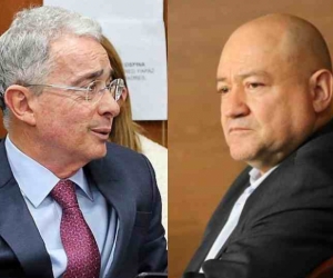 Álvaro Uribe Vélez y 'Carlos Antonio Lozada'.