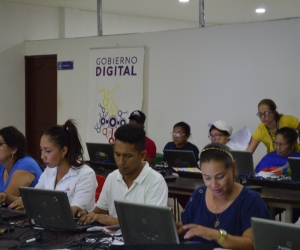 17 guías de turismo fueron certificados en curso de informática e internet