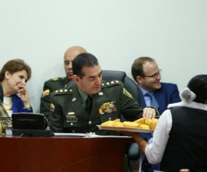 Durante el debate en el Congreso algunos legisladores mandaron a traer empanadas.