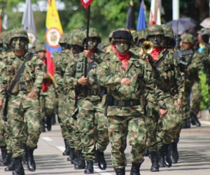 Desfile militar en Santa Marta 