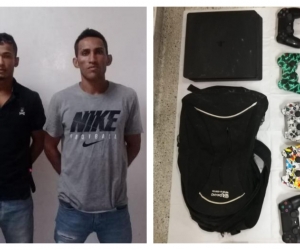 Estas fueron las personas detenidas por hurtar un playstation.