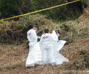 El cuerpo de la víctima fue hallado en una zona boscosa entre los municipios de Caldas y La Estrella, al sur del Valle de Aburrá.