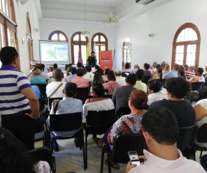 La socialización se realizó en el salón blanco de la Alcaldía. 