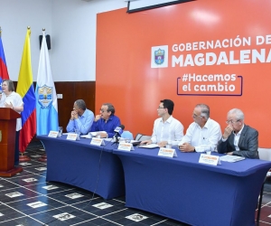 Clara López durante su intervención en la Gobernación del Magdalena.