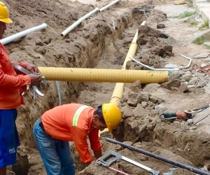 La intervención abarcó la instalación de la red de acueducto y alcantarillado y la extensión de 168 metros de 8 pulgadas en tubería novafort.