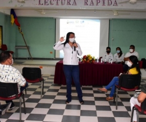 La alcaldía de Ciénaga, a través de la Secretaría de Educación lideró una mesa de trabajo con los directivos docentes de las instituciones.