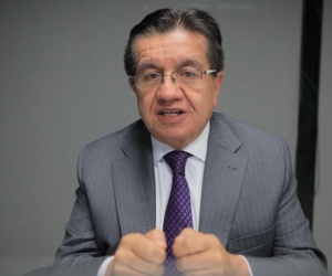 Fernando Ruiz, ministro de Salud.