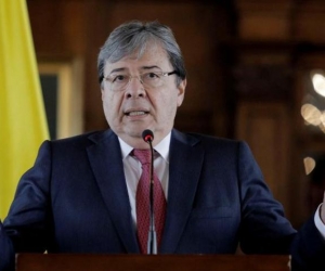 El ministro de Defensa, Carlos Holmes Trujillo