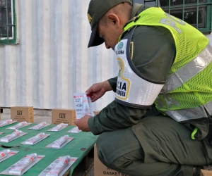 Incautan mercancía de contrabando