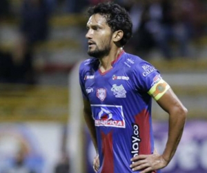 Abel Aguilar con el Unión.