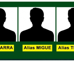Cartel con los alias de los presuntos responsables del triple homicidio.