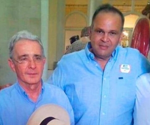 El senador Álvaro Uribe y José Guillermo 'Ñeñe' Hernández