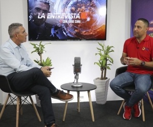 Eugenio Peña habla con Jorge Cura sobre la educación de niños en casa.