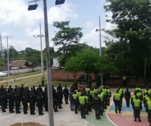 Policías que reforzarán elecciones en San Zenón.