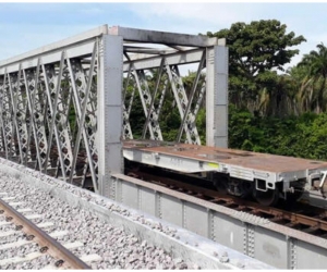 El puente de 60 metros de longitud fue construido por más de 70 trabajadores, a pesar de las dificultades que se presentaron en medio de la pandemia generada por el covid-19.