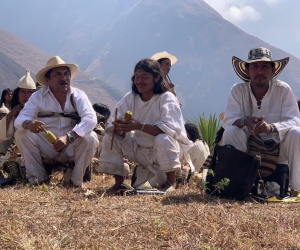 José de los Santos Sauna (medio) es uno de los indígenas de la Sierra Nevada que han fallecido.