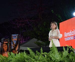 Virna Johnson, durante la rendición de cuentas de su primer año de gobierno.