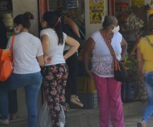 El ministro Fernando Ruiz Gómez expuso el riesgo que significan las aglomeraciones en centros comerciales o encuentros en familia, por lo que recordó que la fecha se pospuso.