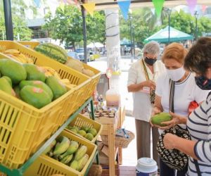 Feria campesina en El Rodadero.