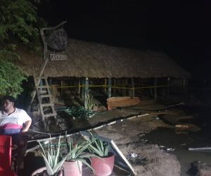 Seguimiento.co Dueños de los restaurantes ya están evacuando ante la inminente destrucción de sus propiedades.