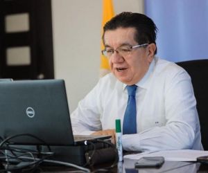  Ministro de Salud, Fernando Ruiz.