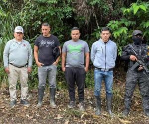 Policías secuestrados