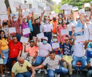 Acto de entrega de capitales de trabajo.